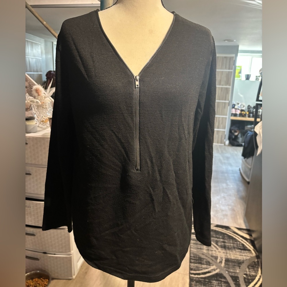 Black Zipper V-Neck Blouse